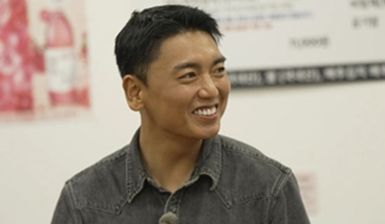 <b>곽범</b> "13살 <b>딸</b> 홍대서 <b>길거리 캐스팅</b>"…전현무도 "완성형 얼굴" 감탄