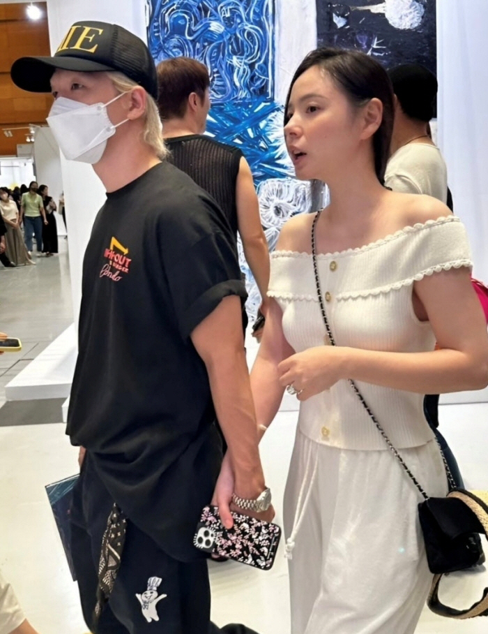 8 Years In, BIGBANG's Taeyang Still Gets 'Sweet Eyes' for Min Hyo-rin