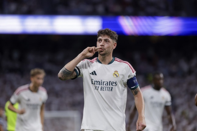 epa13223492 Real Madrid's Fede Valverde celebrates after scoring the 2-0 goal during the UEFA Champions League soccer match between Real Madrid and Inter Milan in Madrid, Spain, 08 September 2026. EPA/JUANJO MARTIN