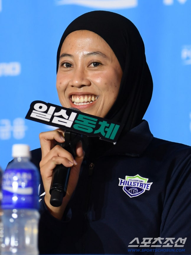 7일 리베라호텔에서 열린 V리그 여자부 미디어데이. 현대건설 메가가 인사말을 하고 있다. 박재만 기자 pjm@sportschosun.com/2026.10.07/
