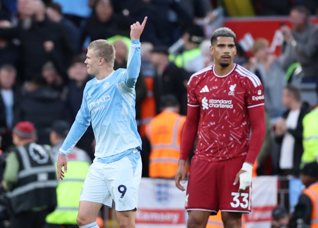 epa13297119 Erling Haaland of Manchester City (L) celebrates after scoring the 0-1 opening goal during the English Premier League match Liverpool FC against Manchester City, in Liverpool, Britain, 11 October 2026. EPA/ADAM VAUGHAN EDITORIAL USE ONLY. No use with unauthorized audio, video, data, fixt