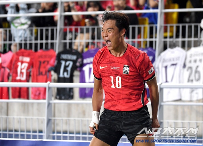24일 수원월드컵경기장에서 열린 대한민국 축구대표팀과 에콰도르의 친선 경기. 후반전 오현규가 선취골을 성공시켰다. 환호하는 오현규. 수원=송정헌 기자songs@sportschosun.com/2026.09.24/