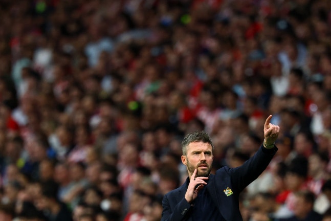 Soccer Football - UEFA Champions League - Atletico Madrid v Manchester United - Riyadh Air Metropolitano, Madrid, Spain - October 13, 2026 Manchester United manager Michael Carrick reacts REUTERS/Susana Vera