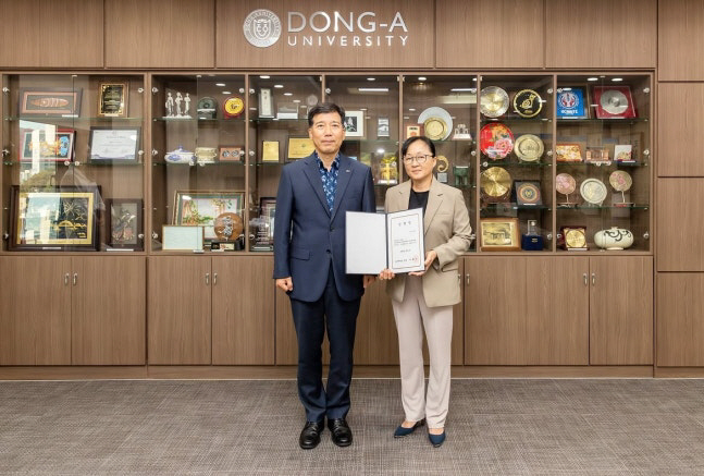 흑백요리사 '<b>급식대가</b>' <b>이미영</b>, 62세에 <b>대학 교수</b> 됐다…15년 <b>급식</b>실 인...