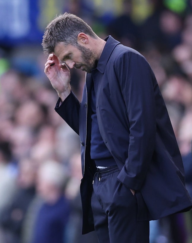 epa13313630 Manchester United manager Michael Carrick reacts during the English Premier League match between Leeds United and Manchester United, in Leeds, Britain, 18 October 2026. EPA/ADAM VAUGHAN EDITORIAL USE ONLY. No use with unauthorized audio, video, data, fixture lists, club/league logos, 'li
