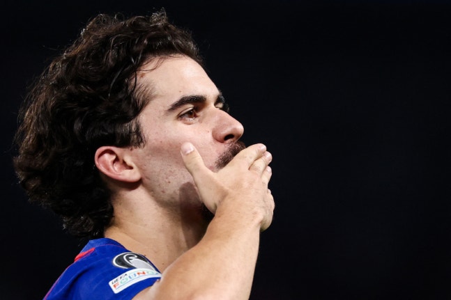 PSG's Portuguese midfielder #17 Vitinha celebrates after scoring his team third goal during the UEFA Champions League first round day 3 football match between Paris Saint-Germain (PSG) and FC Barcelona at the Parc de Princes stadium in Paris on October 20, 2026. (Photo by FRANCK FIFE / AFP)