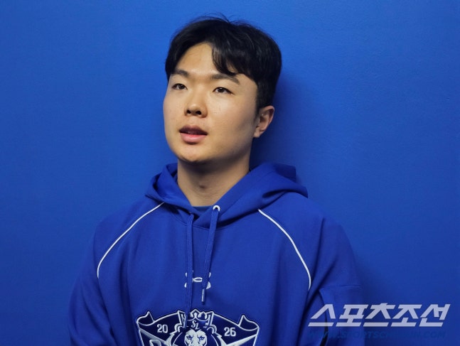 25일 플레이오프 1차전을 앞두고 취재진과 인터뷰 하는 이승민. 대구=이종서 기자