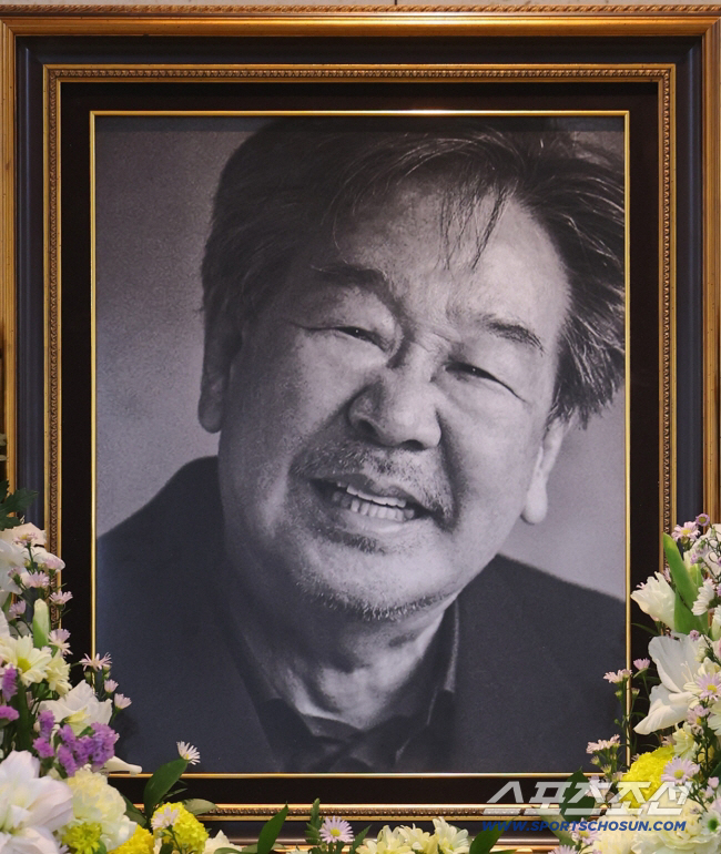 "내 삶 정리해달라"…故 <b>최불암</b>, 알고보니 투병 중 <b>제작</b>진에 직접 연락...