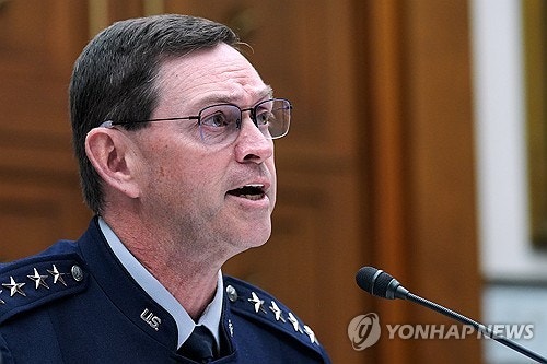 Services 해군 무인기 사용 논란 확대