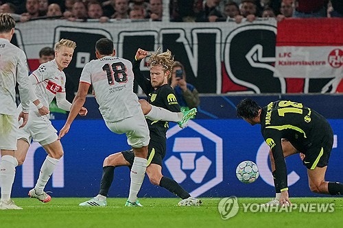 AT마드리드 덜미 잡은 슈투트가르트 레벨링의 벼락골