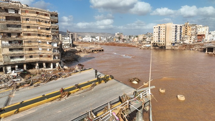 "<b>리비아</b> 대홍수 사망자, 1만1300명으로 늘어"