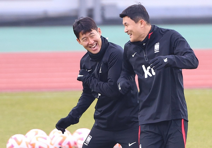 <b>알자지라</b> "亞컵 <b>주목</b>할 선수 1위 손흥민, 2위 김민재…우승은 日"