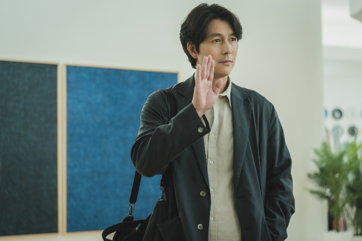 [EN:터뷰]"소통 부재한 시대"…<b>정우성</b>, 13년의 기다림