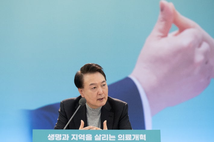 [속보]<b>대통령실</b> "尹, 공정·투명한 <b>시스템 공천</b> 당에 누차 당부"