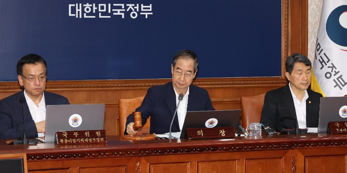 한총리 "원전산업, 완전 복원·수출로 이어지도록 지원 한층 강화"