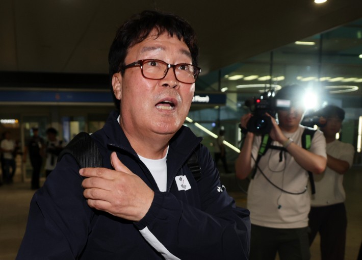 [단독]韓 <b>배드민턴협회</b>장 "안세영 오진? 본인이 원한 병원…1500만 원 들여 한...