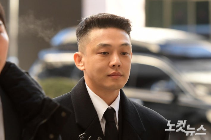 <b>경찰</b>, '동성 <b>성폭행</b>' 혐의 <b>유아인</b> 첫 조사
