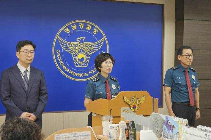'<b>순찰차</b> 여성 사망' <b>경찰</b>들 근무 시간에 취침…순찰도 없어