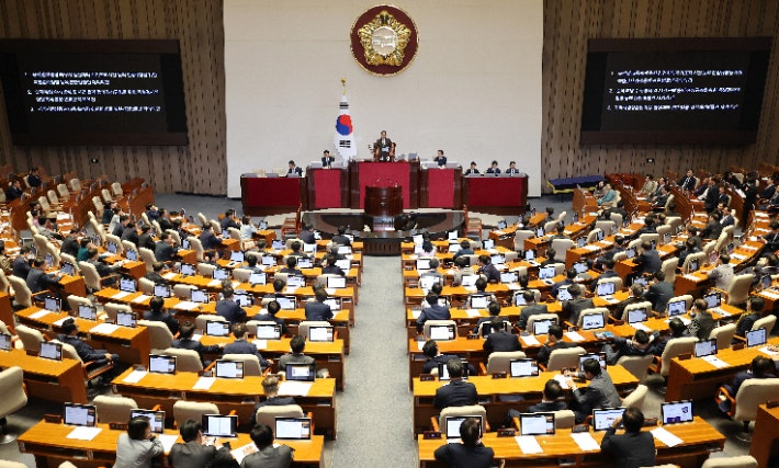 또다시 재의표결 <b>부결</b>된 김건희·<b>채상병 특검법</b>…지역화폐법도 폐기[영...