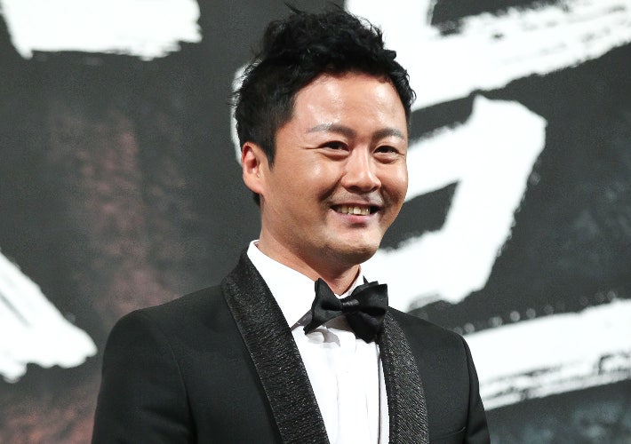 배우 <b>공형진</b> <b>부친상</b>…<b>모친상</b> 6개월 만에 비보
