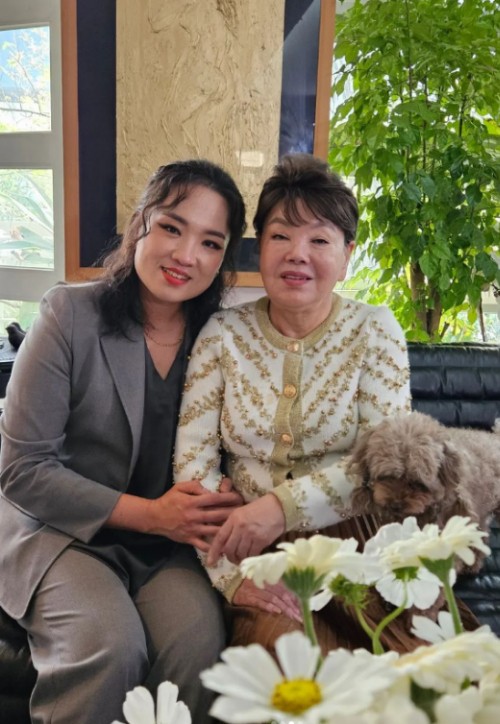 유인촌도 "가족 잃었다"…故 <b>김수미</b> 비보에 각계각층 '애도'