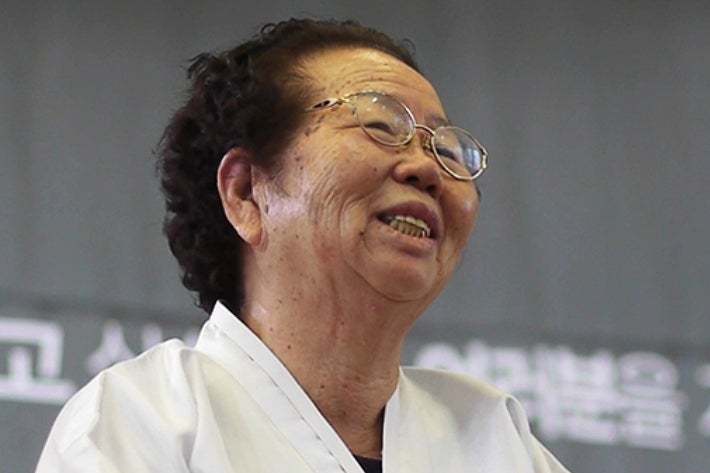 '<b>전태일</b> 열사 <b>모친</b>' 故이소선 여사, 44년 만에 <b>계엄법</b> 위반 혐의 '<b>무죄</b>'