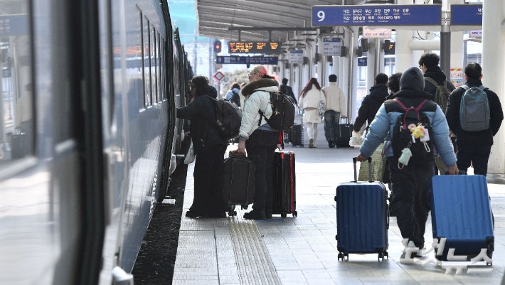 서울 용산구 서울역 승차장. 류영주 기자