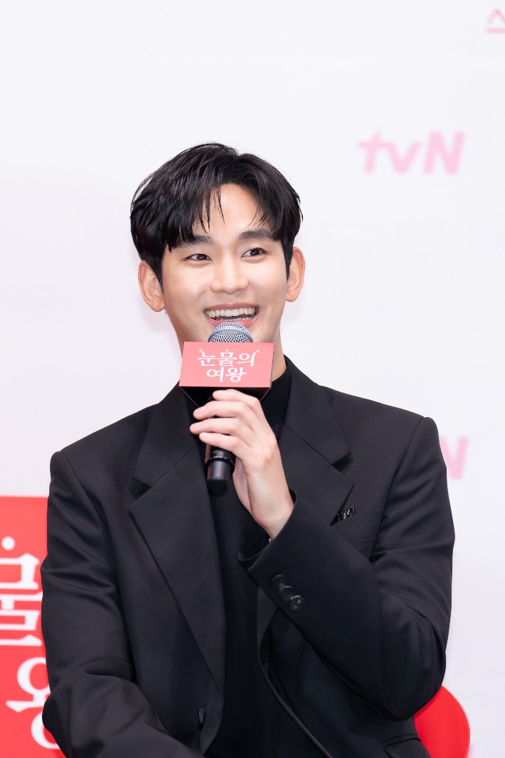 <b>김수현</b>, 故 <b>김새론</b> <b>의혹</b> 해명할까…"다음 주에 입장 밝힐 것"