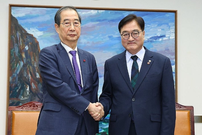우원식, <b>한덕수</b> '마은혁 미임명' <b>권한</b>쟁의심판…與 "겁박 중단"