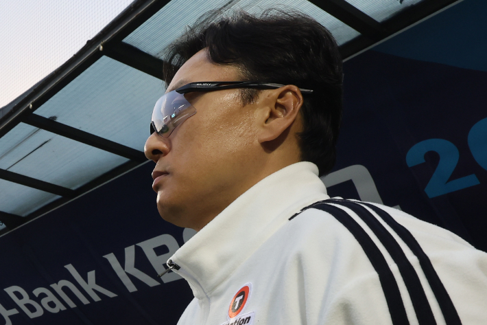 '11G 10승' 매서운 LG, KIA 또 잡았다…<b>두산</b>은 이승엽 감독 퇴장에도 롯...