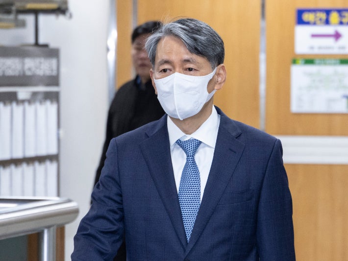 <b>방첩사</b> 과장 "<b>계엄</b>날 국수본에 <b>이재명</b>·<b>한동훈</b> 등 <b>체포</b> 대상 말했다"