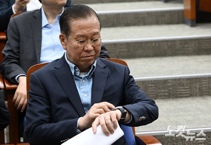 권영세 "<b>단일화</b> 실패하면 사퇴"…<b>김문수</b> 찾아 대구行