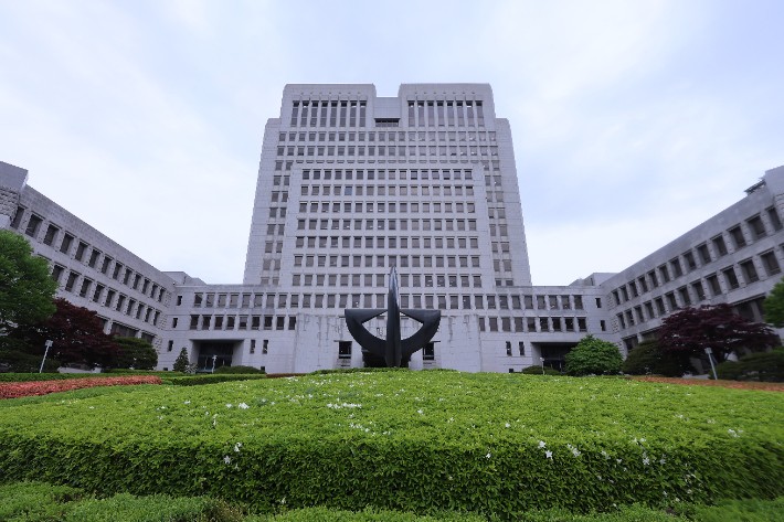 더불어민주당 이재명 대선 후보의 대법원 파기환송심 판결 관련 전국법관대표회의 임시회의 소집이 9일 결정됐다.사진은 이날 서울 서초구 대법원의 모습.연합뉴스