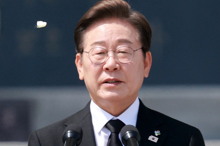[속보]李<b>대통령</b>, <b>광복회</b> 삭감 <b>예산</b> 원상<b>복구</b> 주문