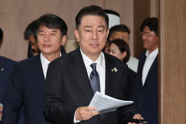 <b>김병기</b> "<b>상법개정</b>이 첫째…코스피 5000에 필수"