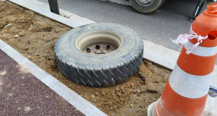 과천서 <b>덤프트럭 바퀴</b>가 덮쳐…여고생 의식불명