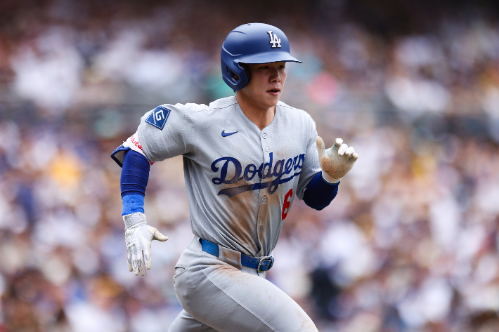 <b>김혜성</b>, <b>MLB 신인상</b> 모의투표에서 'NL 2위'…1위는 볼드윈