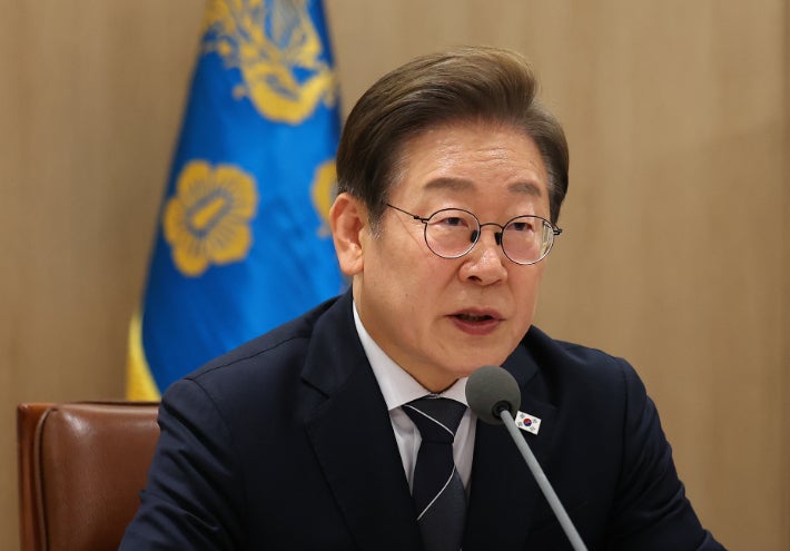 李대통령, <b>나토 정상회의 불참</b>…"국내외 정세 고려"