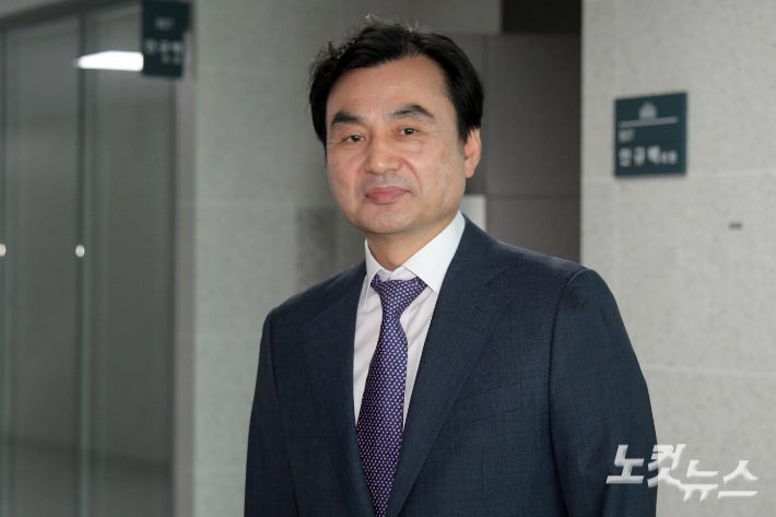 첫 '<b>문민 국방</b>' 첫 '민주노총 노동'…첫 <b>장관</b> 인선 눈길[박지환의 뉴스...