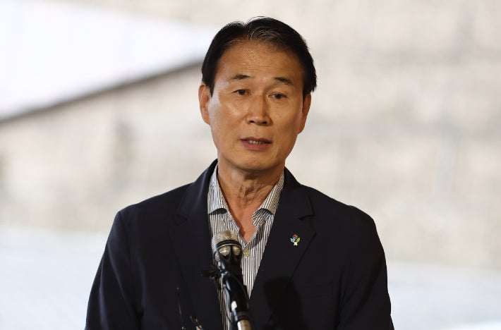 <b>보훈</b>장관 후보자 "촛불과 태극기, 소통할 수 있다"