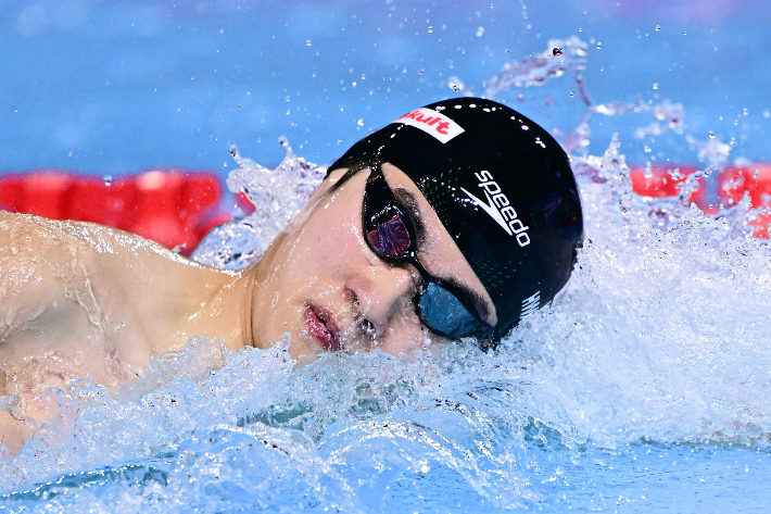 <b>황선우</b>, 시즌 베스트 기록으로 <b>자유형</b> 200m <b>결승행</b> "기분 좋은 레이스"