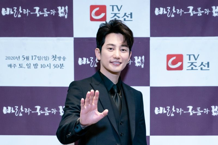 <b>박시후</b>, 불륜 주선 의혹에 "사실무근…<b>법적 대응</b> 할 것"