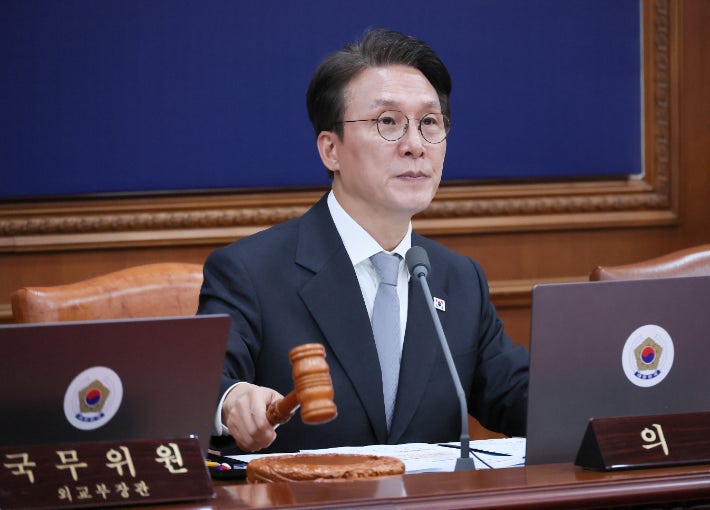 '3대 <b>특검법</b>' 개정안 <b>국무회의 의결</b>…기간·인력 늘린다