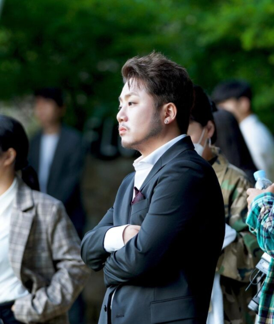 "나얼에 무릎 꿇고 빌라 했다" <b>성훈 폭로</b>에…<b>브아솔</b> 측 반박[종합]