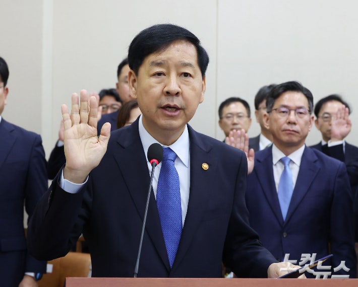 <b>구윤철</b> "국익 최우선, 對美 관세협상 후속조치 추진"