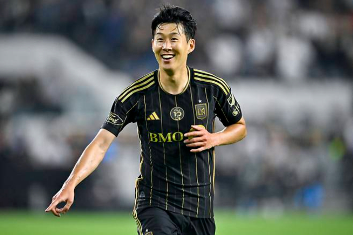 <b>손흥민</b>, 베컴처럼 MLS 비시즌 유럽으로 임대?…계약 조항 있다