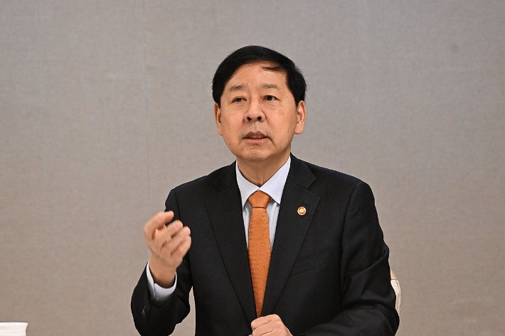 <b>구윤철</b>, <b>APEC</b> 새 경제협력 <b>로드맵</b> '인천 플랜' 발표