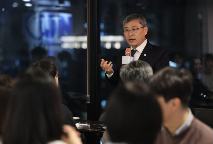 서울교육감 "수능 절대평가 하고, 특목·<b>자사고</b> 줄여야"
