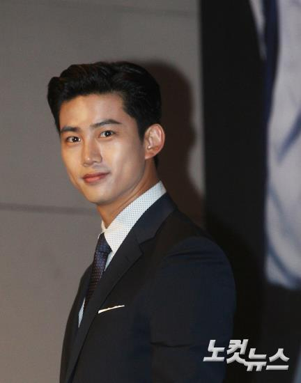 배우 <b>옥택연 결혼 발표</b>…"내년 봄, 서로의 인생 함께하기로"