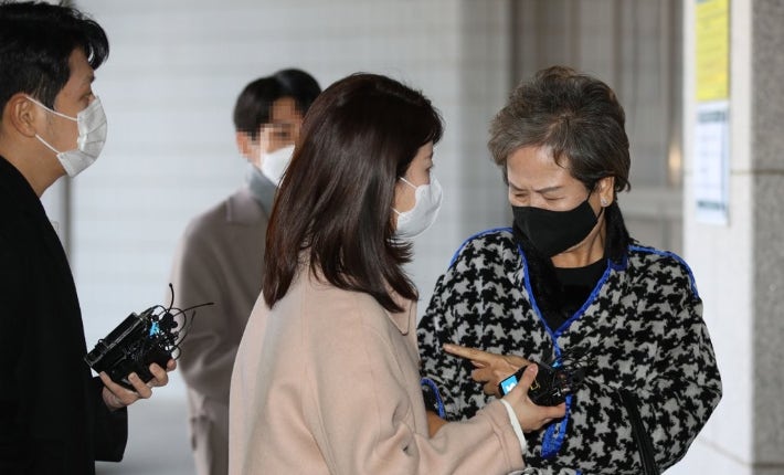 <b>손혜원</b>, SBS '<b>목포 투기 의혹</b>' 보도 손해배상 소송 1심 패소